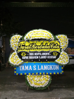 Papan Bunga Duka di Ceper